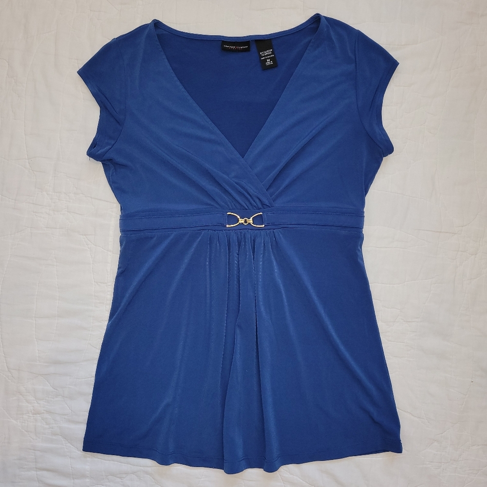 Medium blue v-neck New York & Co top